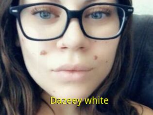 Dazeey_white