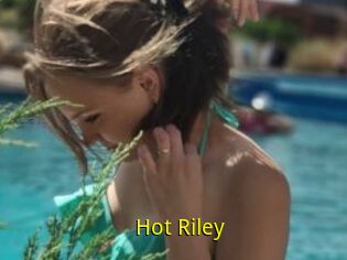 Hot_Riley