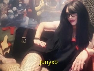 Junyxo