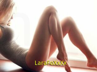 LaraFoXxXx