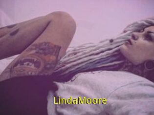 Linda_Moore