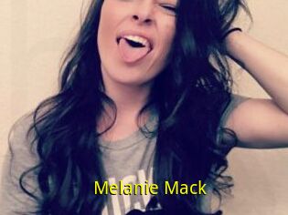 Melanie_Mack