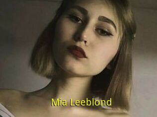 Mia_Leeblond