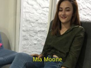 Mia_Moone