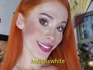 Moonxwhite