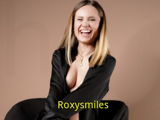 Roxysmiles