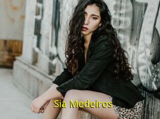 Sia_Medeiros