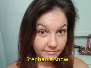 Stephanie_Snow