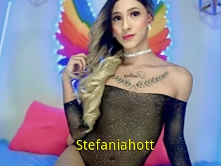 Stefaniahott